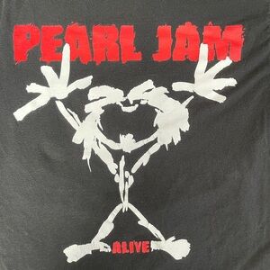 2000s Pearl Jam “Alive” Graphic Band Tee Black Large